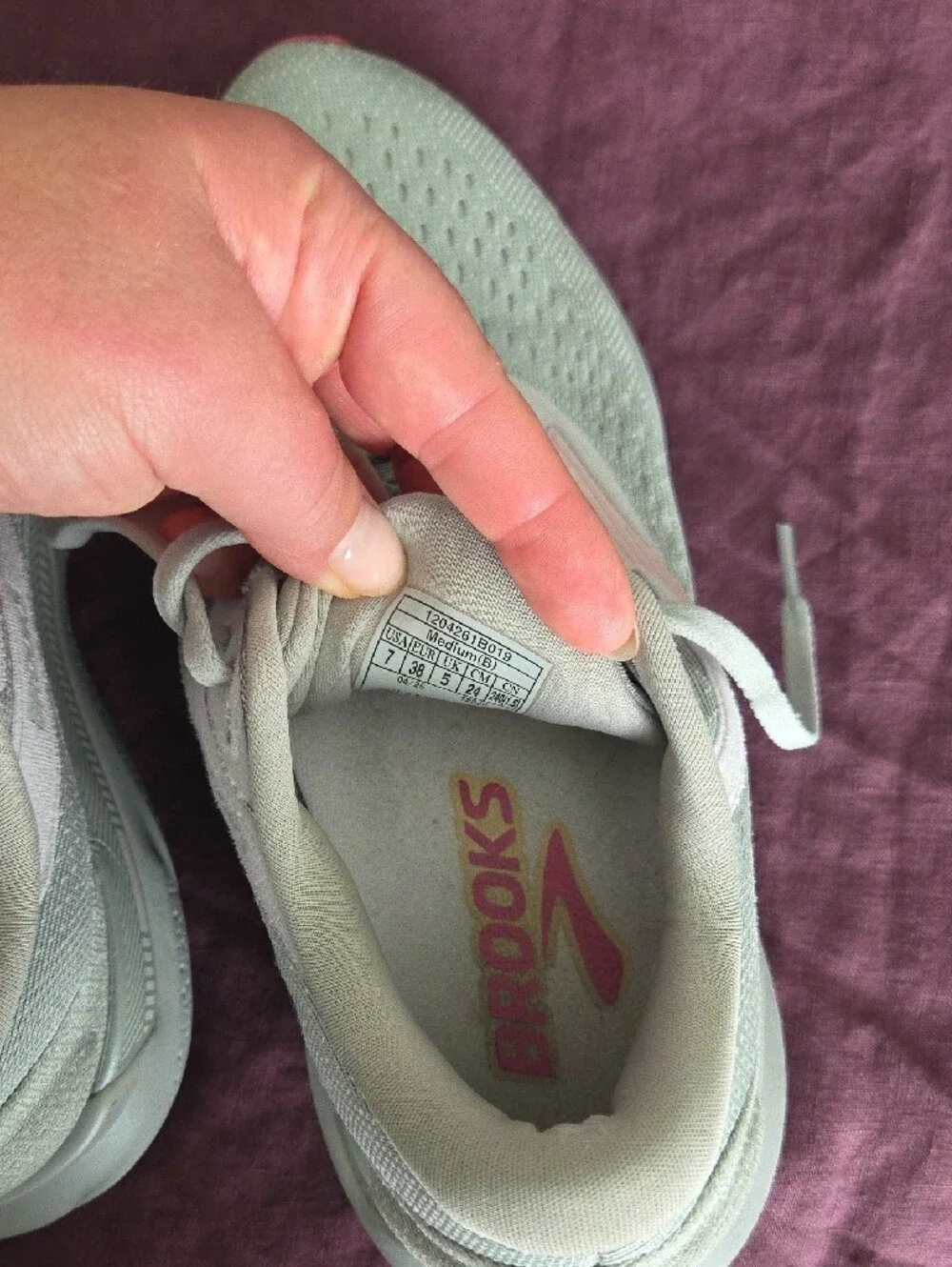 Brooks Adrenaline GTS 24 Light Gray & Pink Women's